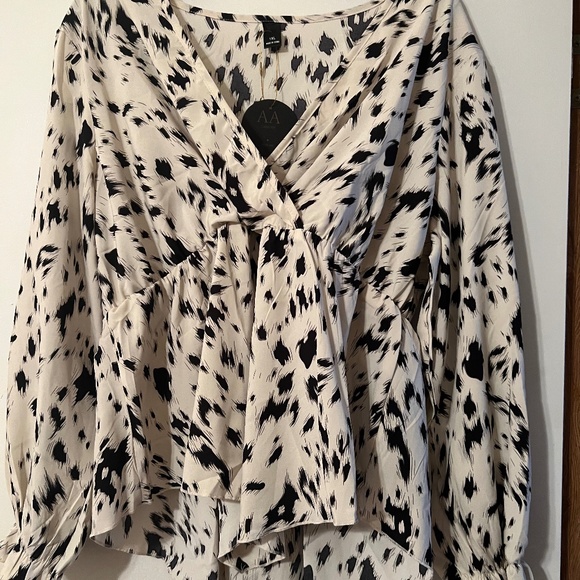 Black and White _NEW - Picture 1 of 2